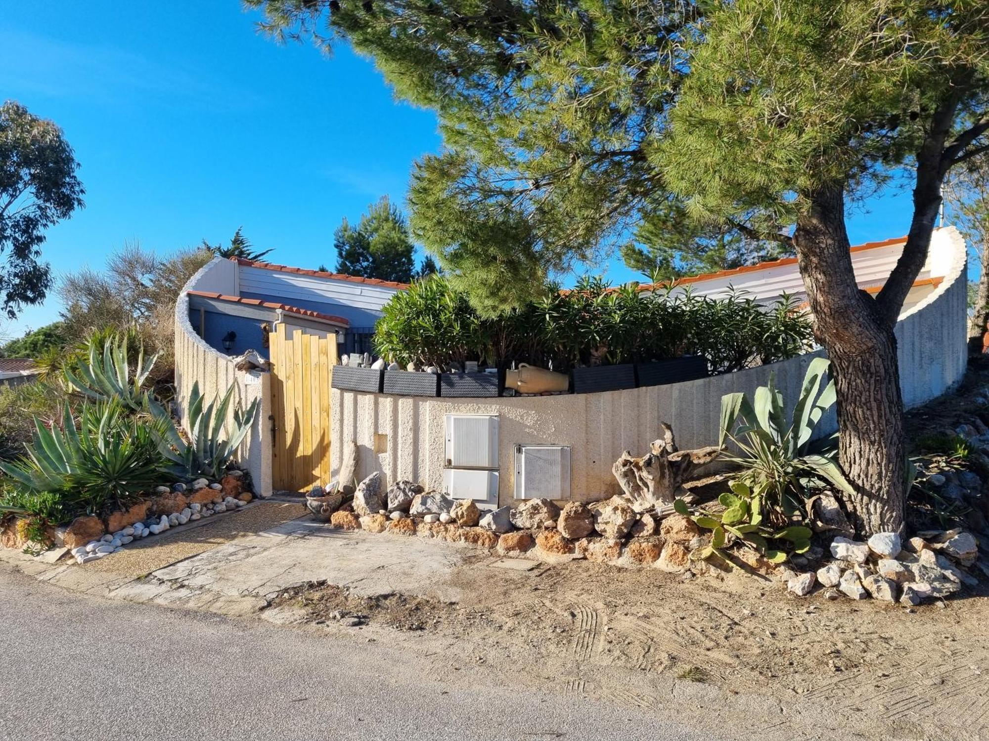 Torreilles Plage: Villa Atypique Bord De Mer Mediterranee Ruang foto